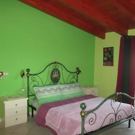 Bed & Breakfast Le Terrazze Isola Di S. Antioco 3*