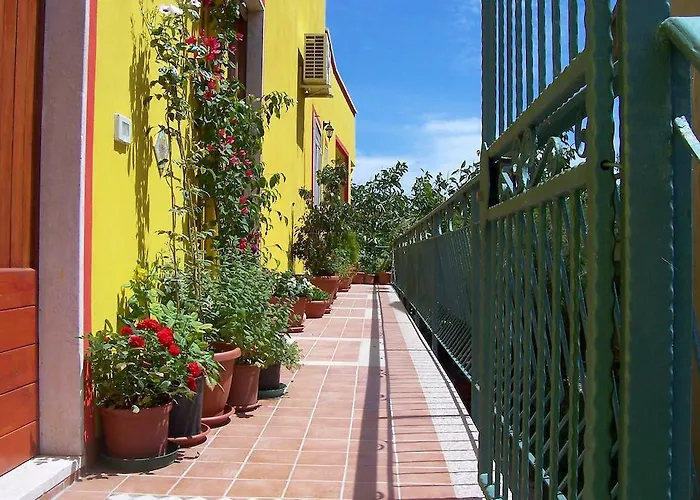 فندق مبيت وإفطار Le Terrazze Isola Di S. Antioco SantʼAntìoco